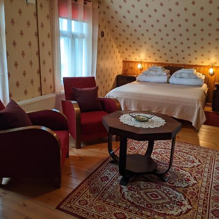 Avinurme Hostel Eksteriør billede