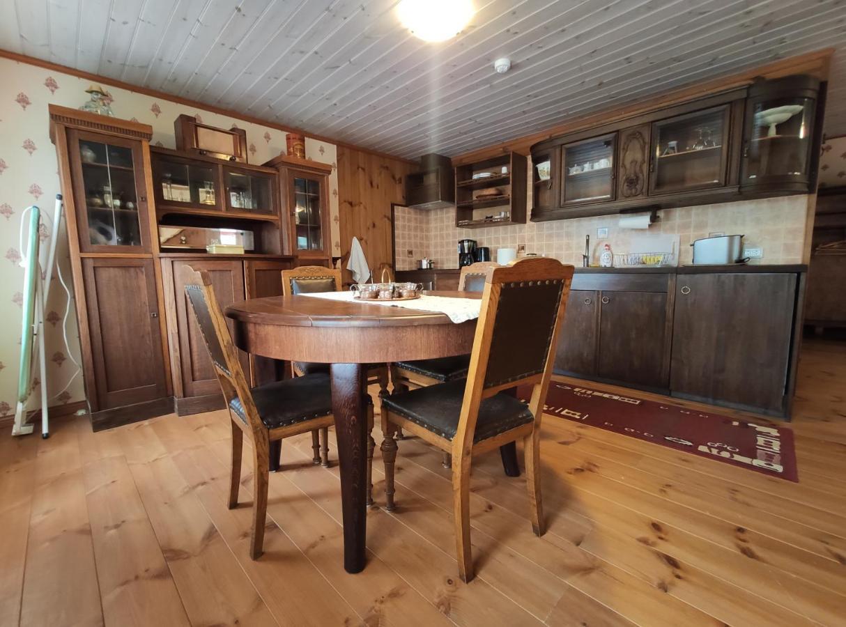 Avinurme Hostel Eksteriør billede