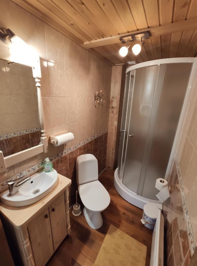 Avinurme Hostel Eksteriør billede